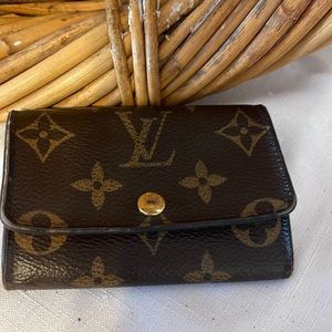 LOUIS VUITTON Signature 6-Key Holder Card Case ❤️